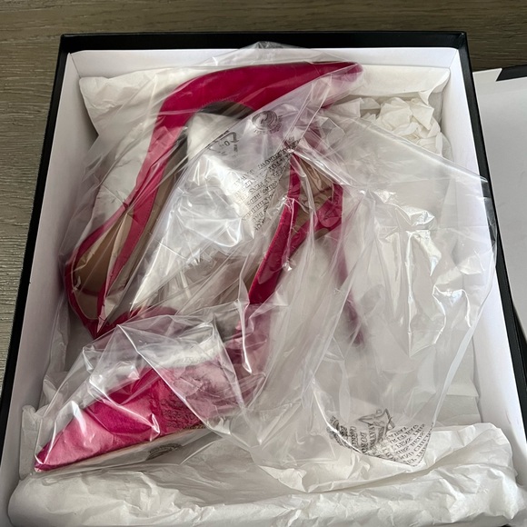 Aquazzura Deneuve Bow Tie Suede Pumps - Picture 3 of 6